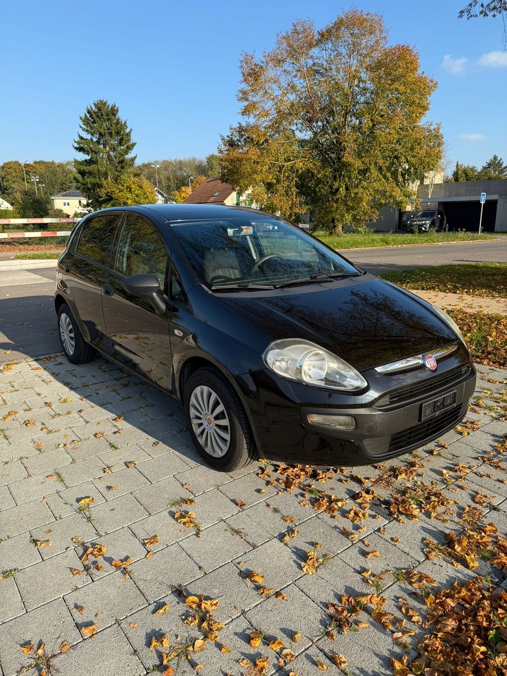 Fiat Automobili: Fiat Punto 1.4 8V – Usato da Studen BE venduto da ker_m6b5