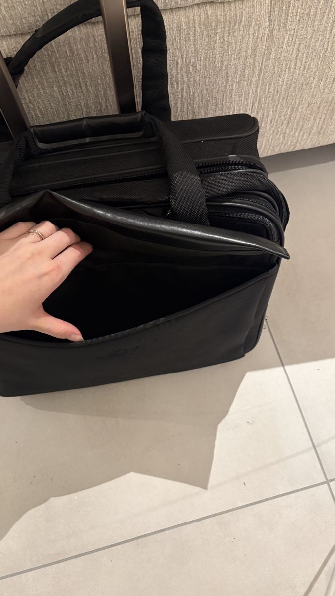 Valises de voyage: Samsonite Business Rollkoffer schwarz – Neuf (Voir description) à Zürich par alivasalli 3