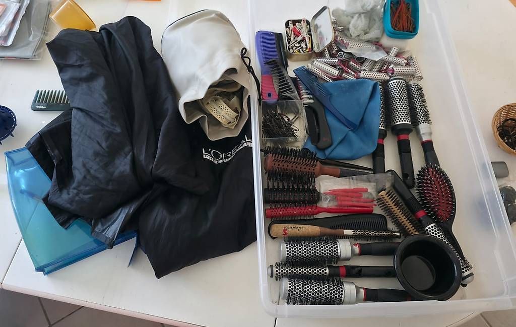 Tutti gli attrezzi: Coiffeur Utensilien – Usato da Jona venduto da cri_8k9k