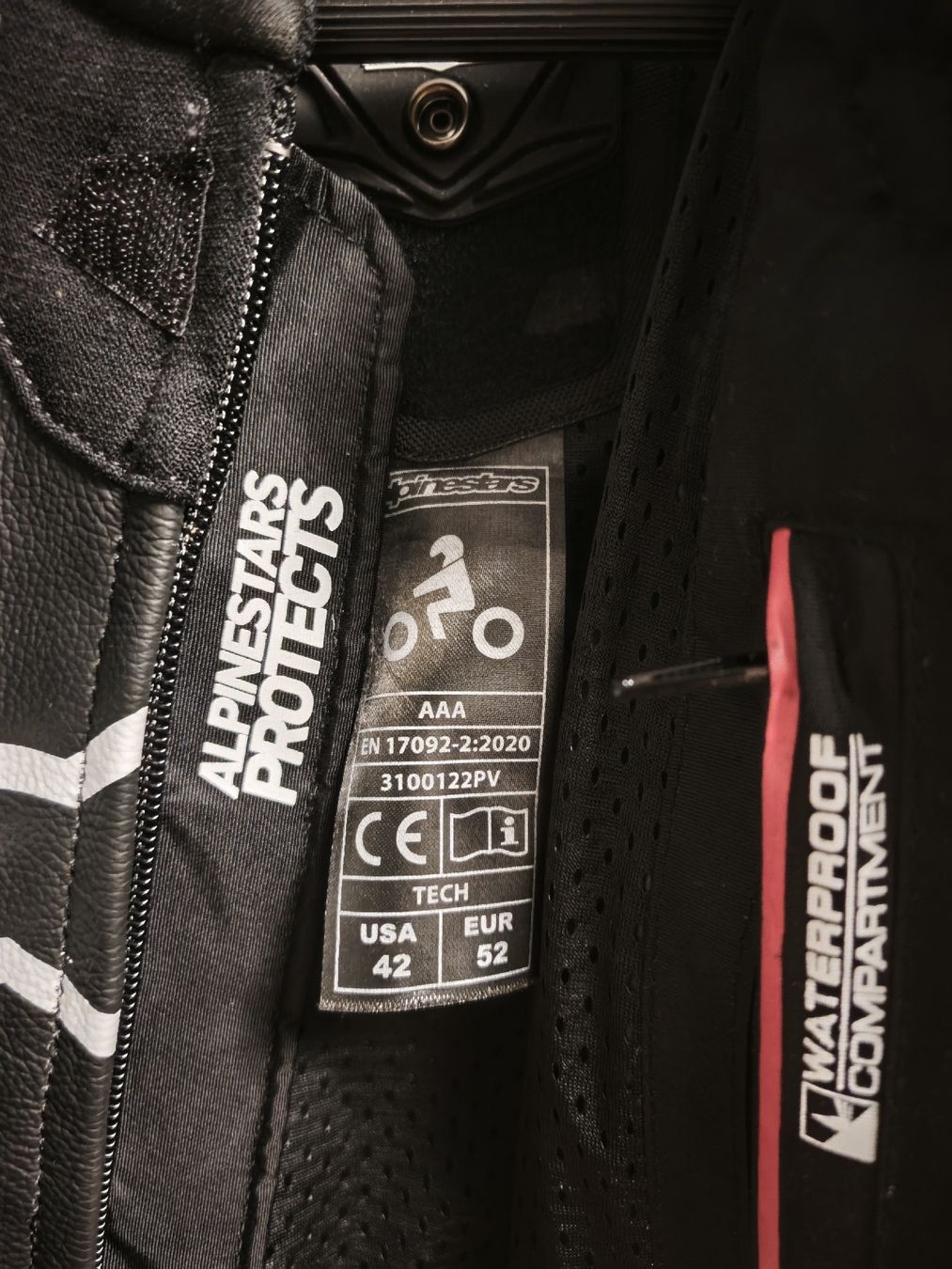 Anzüge: Alpinestars Motorradhose + Lederjacke – Neu (gemäss Beschreibung) aus Zürich von french23 3