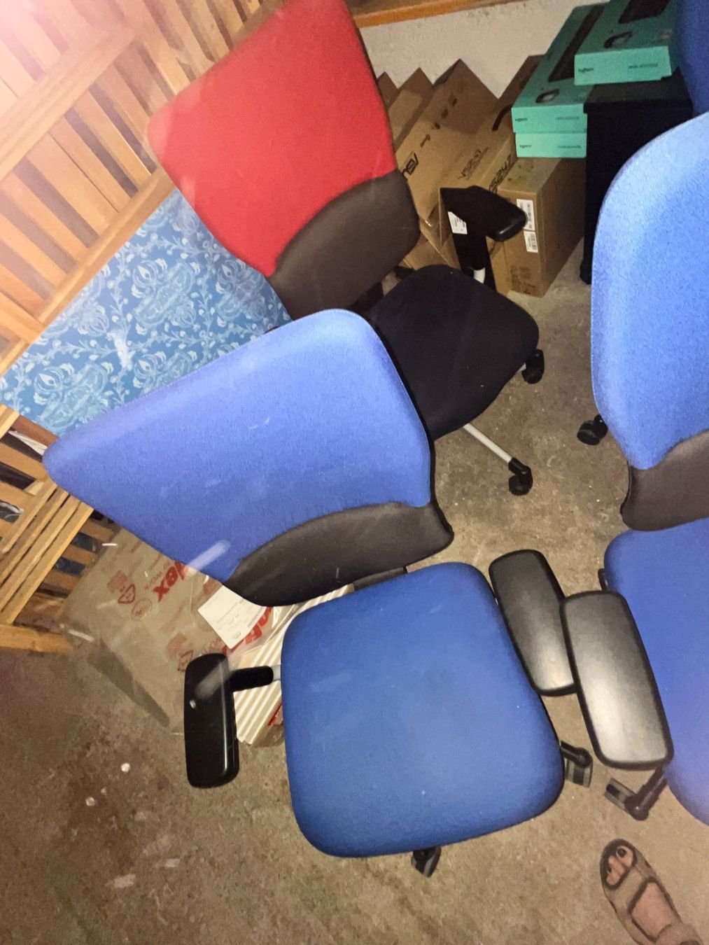 Sedie: 4 alte Bürostühle Lets-B – Difettoso da Bern venduto da myrona 1