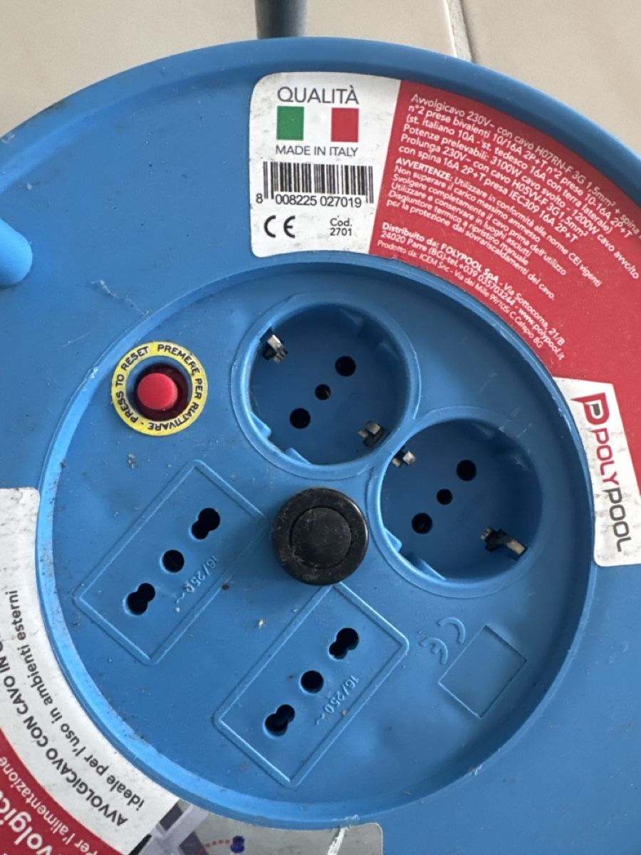 Cavi: Kabelrolle Camping 20m – Usato da Wohlen AG venduto da samoali 3