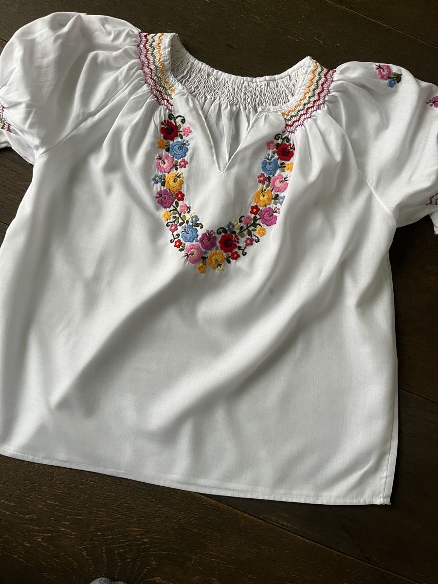 Camicette, T-shirt & Top: Blouse avec broderies 152/12 ans – Usato da gland venduto da Moral