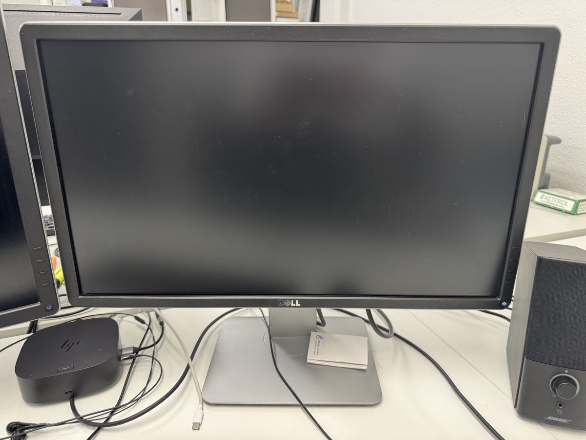 Ecrans: DELL P2314HC Bildschirm gebraucht 2015 – D'occasion à Trachslau par Sotano