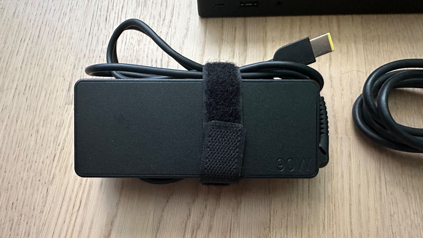 Lenovo Docking station: Lenovo ThinkPad Docking Station 90W Netzteil USB-C – Usato da Pfäffikon ZH venduto da narteq 1