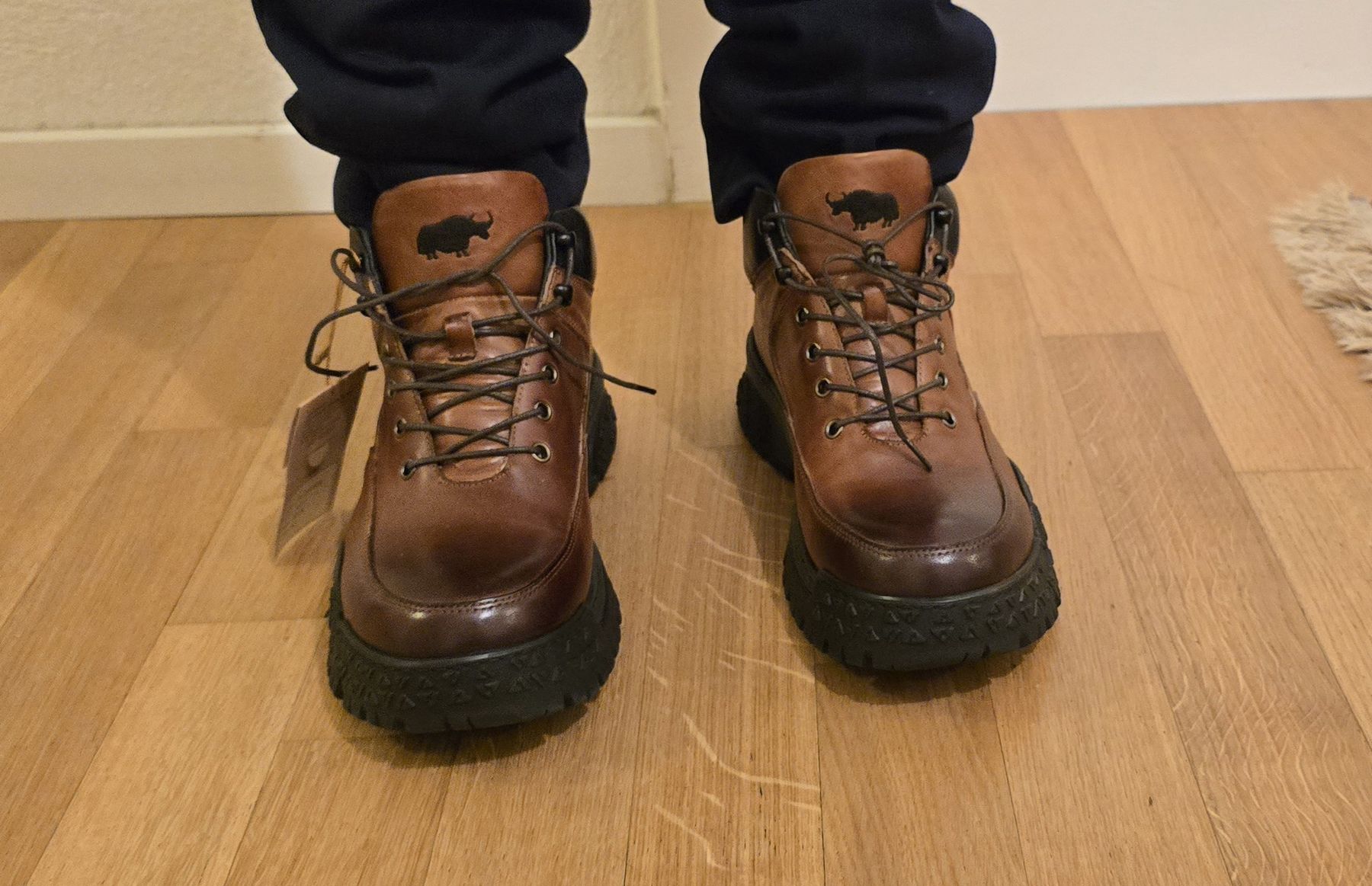 Herrenschuhe: echt Leder Schuhe sind aus Tibet – Neu und originalverpackt aus Zürich von tcd_q9m5 2