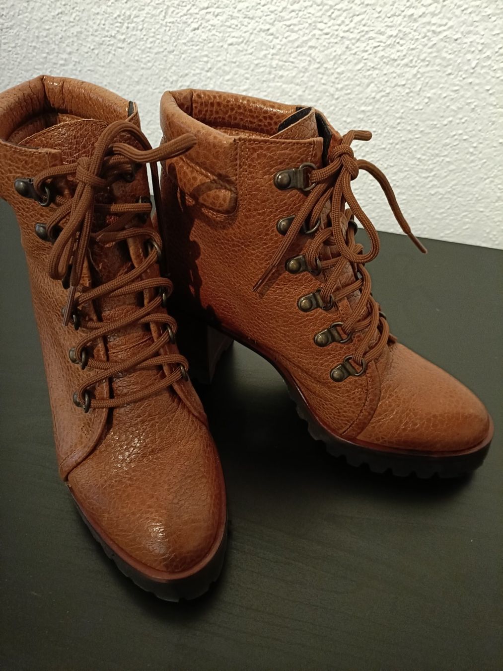 Scarpe da donna: Stiefeletten braun Grösse 37 – Nuovo (secondo la descrizione) da Attelwil venduto da mike2882 1