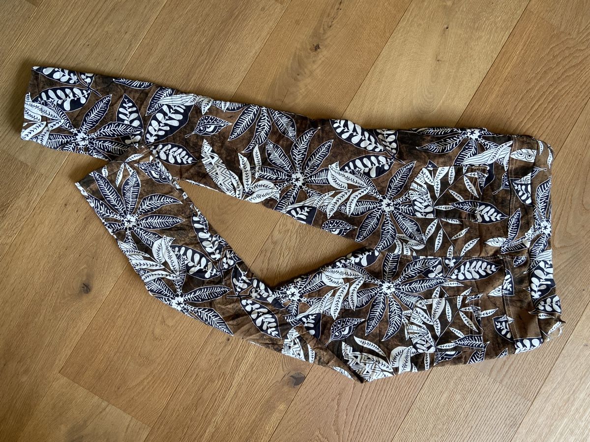 Hosen: Viskose Hose mit Blumenmuster, Gr. S/M, Sommer Kollektion – Gebraucht aus Brig von jch_rq8z 3