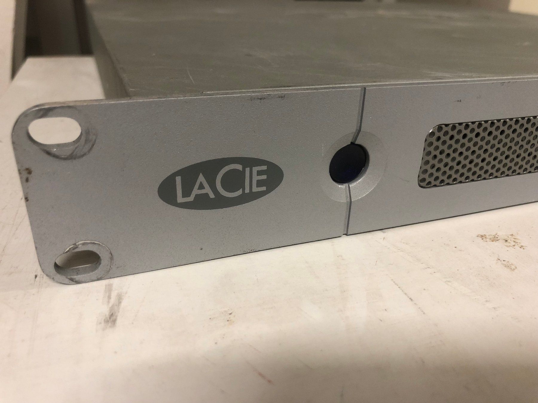 Custodie: ältere LaCie Ethernet Disk – Difettoso da Hinterkappelen venduto da atomschnee