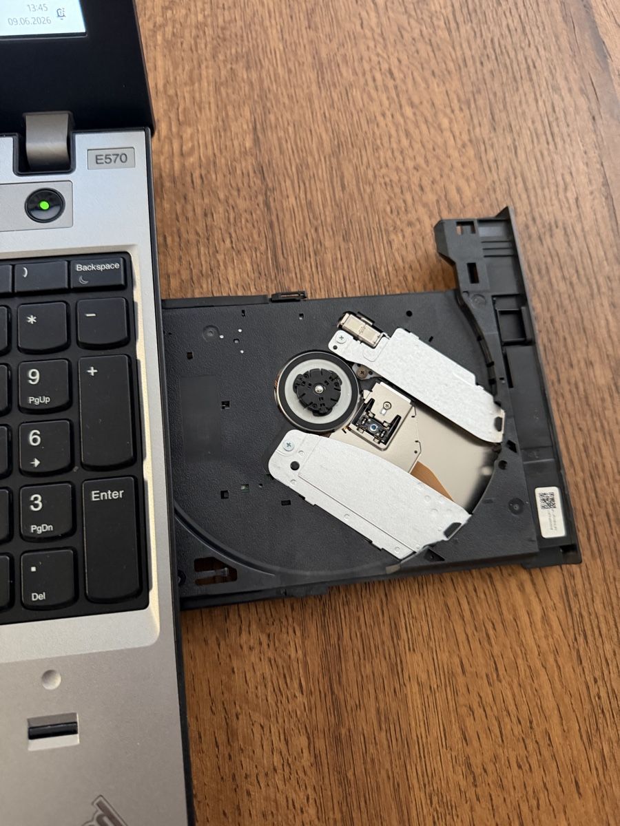 Lenovo Notebook: Notebook - Lenovo ThinkPad E570 - Ab 1 Fr..!  – Usato da Zürich venduto da ersel 3