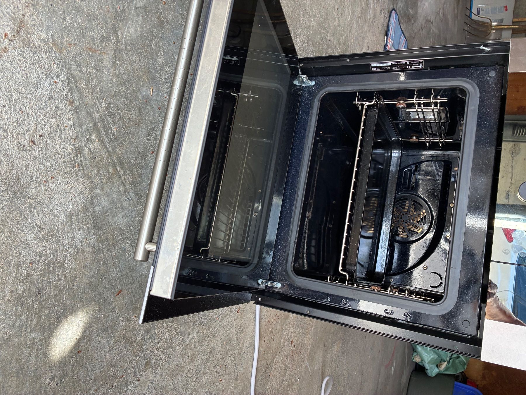 Appareils de cuisine: Backofen mit Steamer – D'occasion à Wildhaus par Schafberg 1