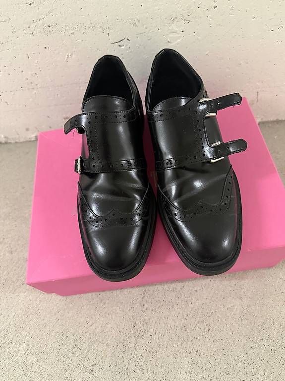 Scarpe da donna: Zara leather shoes 38! – Usato da Wallisellen venduto da Marij1986 1