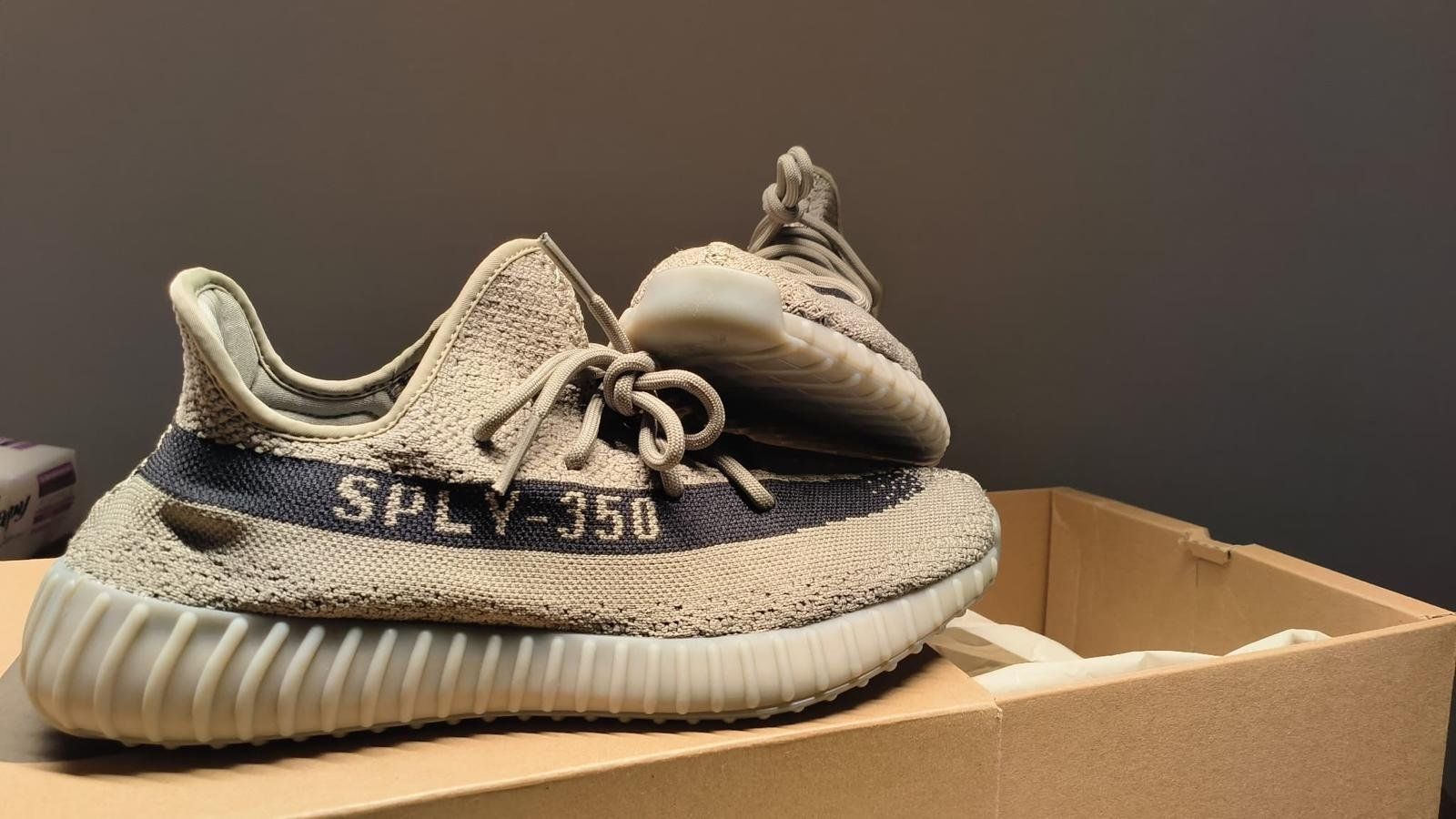 Adidas Scarpe da uomo: YEEZY 350 V2 >Granite< – Nuovo e nell'imballaggio originale da Aarau venduto da Tshifumba 1