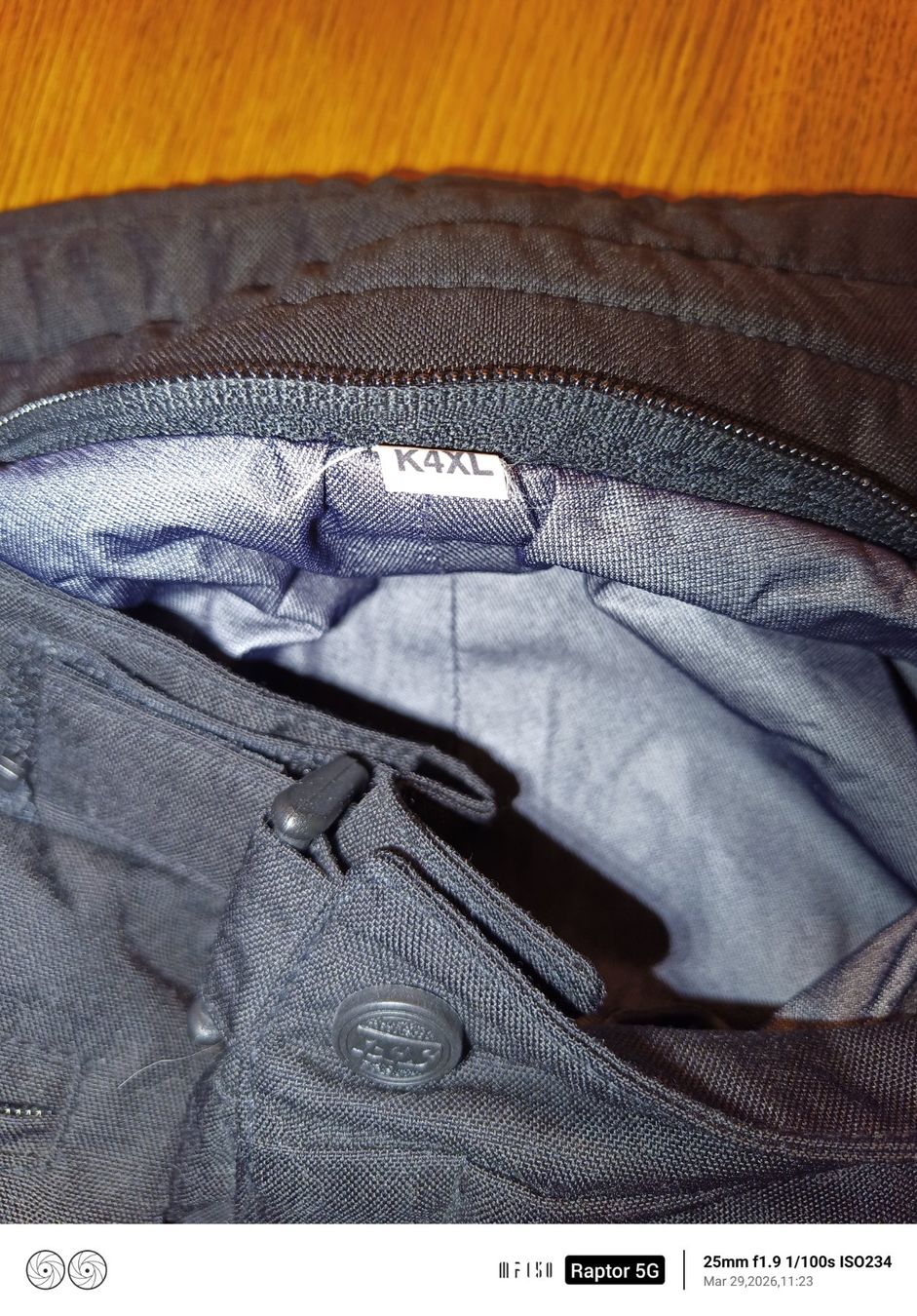 IXS Lotti di vestiti: Motorradbekleidung – Usato da Flawil venduto da TMENGI 5