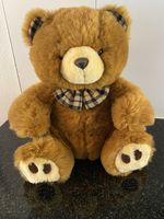 Süsser Vintage Teddybär (1997) 30x30cm, sitzend