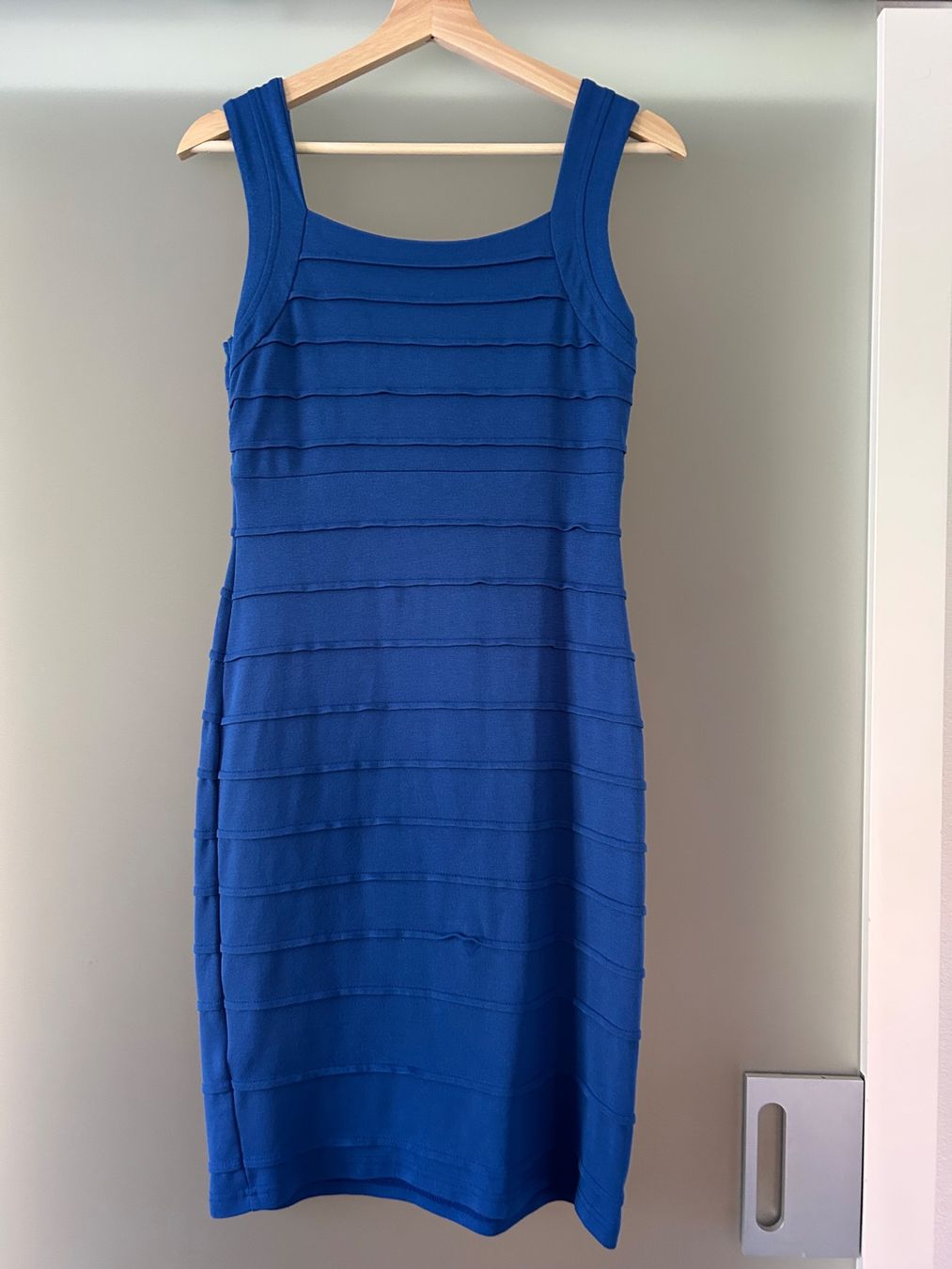 Betty Barclay Vestiti: Belle robe Betty Barclay T36 – Usato da Pully venduto da nisola 1