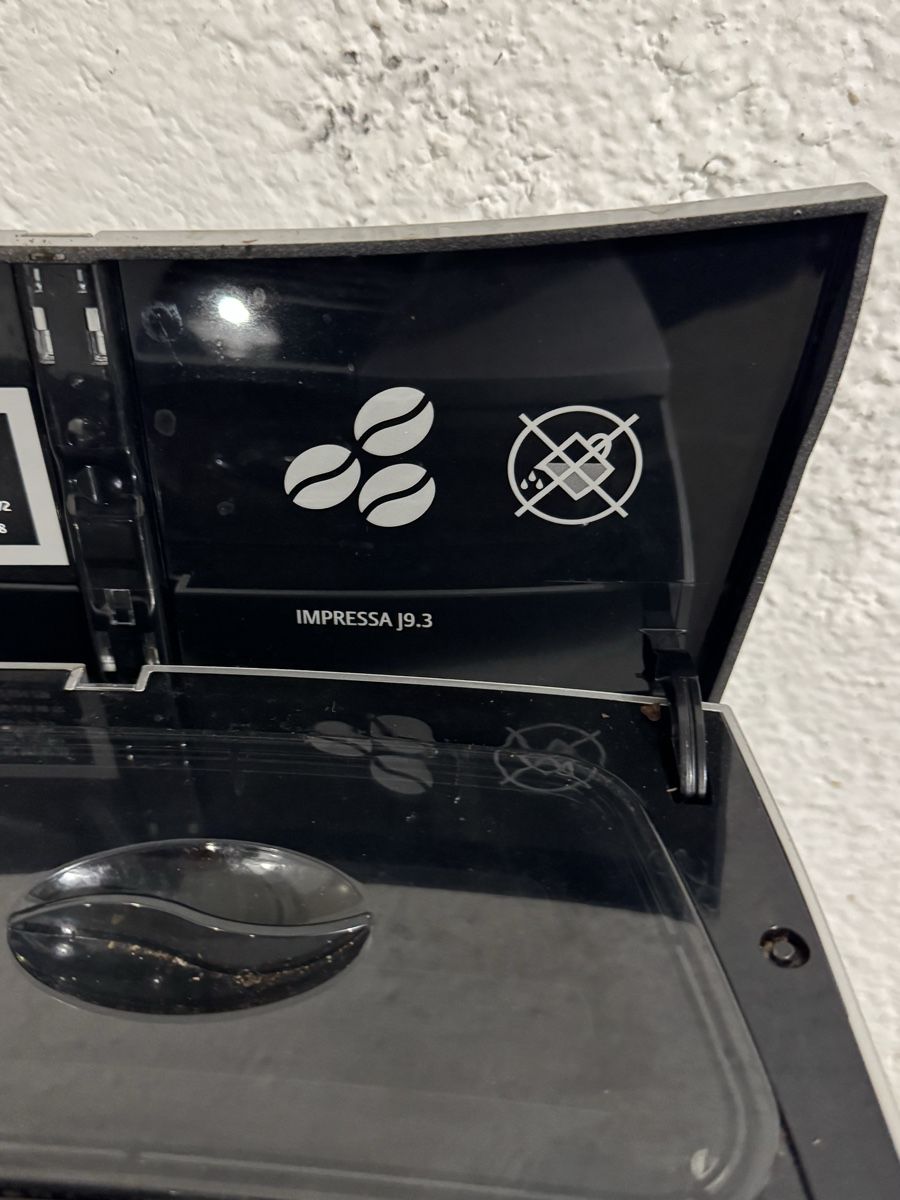 Jura Macchine per caffè & Macchine per espresso: Macchina caffè Jura Impressa J9.3 – Difettoso da Renens VD venduto da nic_7dnb 4