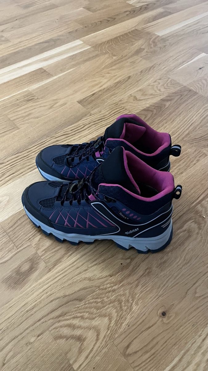 Scarpe da donna: Damen Wanderschuhe – Nuovo (secondo la descrizione) da Zürich venduto da Dita06