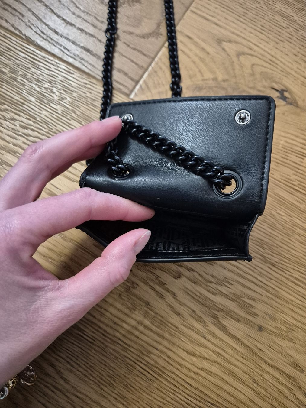 Kurt Geiger Taschen: Kurt Geiger London Mini Umhängetasche – Neu (gemäss Beschreibung) aus Staufen von lenzi17 1
