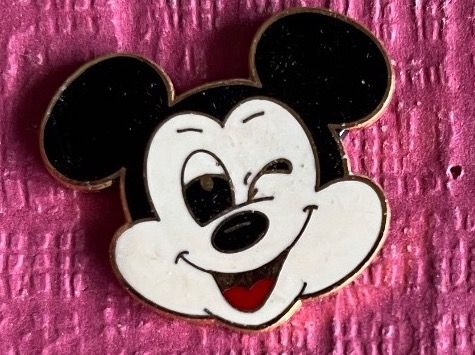 Plaquettes & Badges: Comic Pin – D'occasion à Itingen par Bebbi6569