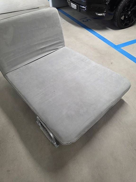 Sofas: Bettsofa Hellgrau – Gebraucht aus Hausen am Albis von RogerHoechli 3