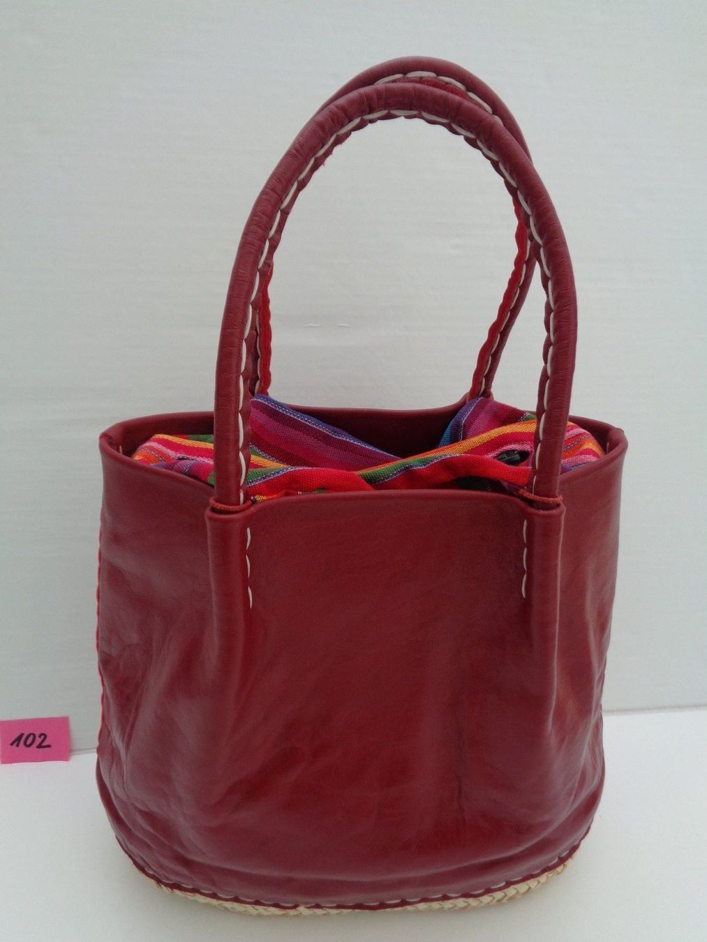 Taschen für Damen: Freizeit-Tasche mit geflochtenem Boden – Gebraucht aus Chur von omonia