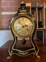 Pendule Le Castel schwarz goldfarben