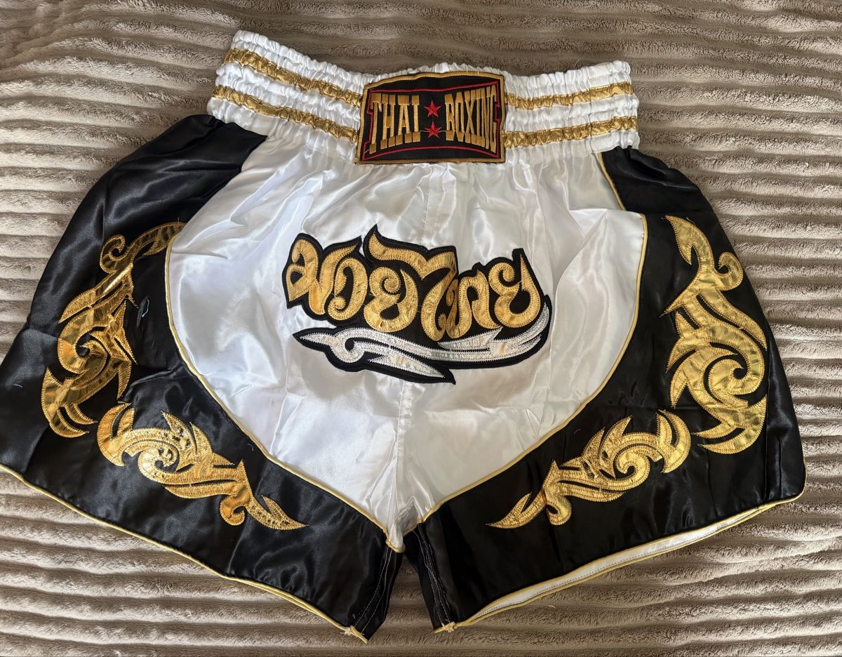 Hosen: Muay Thai-Shorts L/XL – Neu (gemäss Beschreibung) aus Baar von dej_pbs7