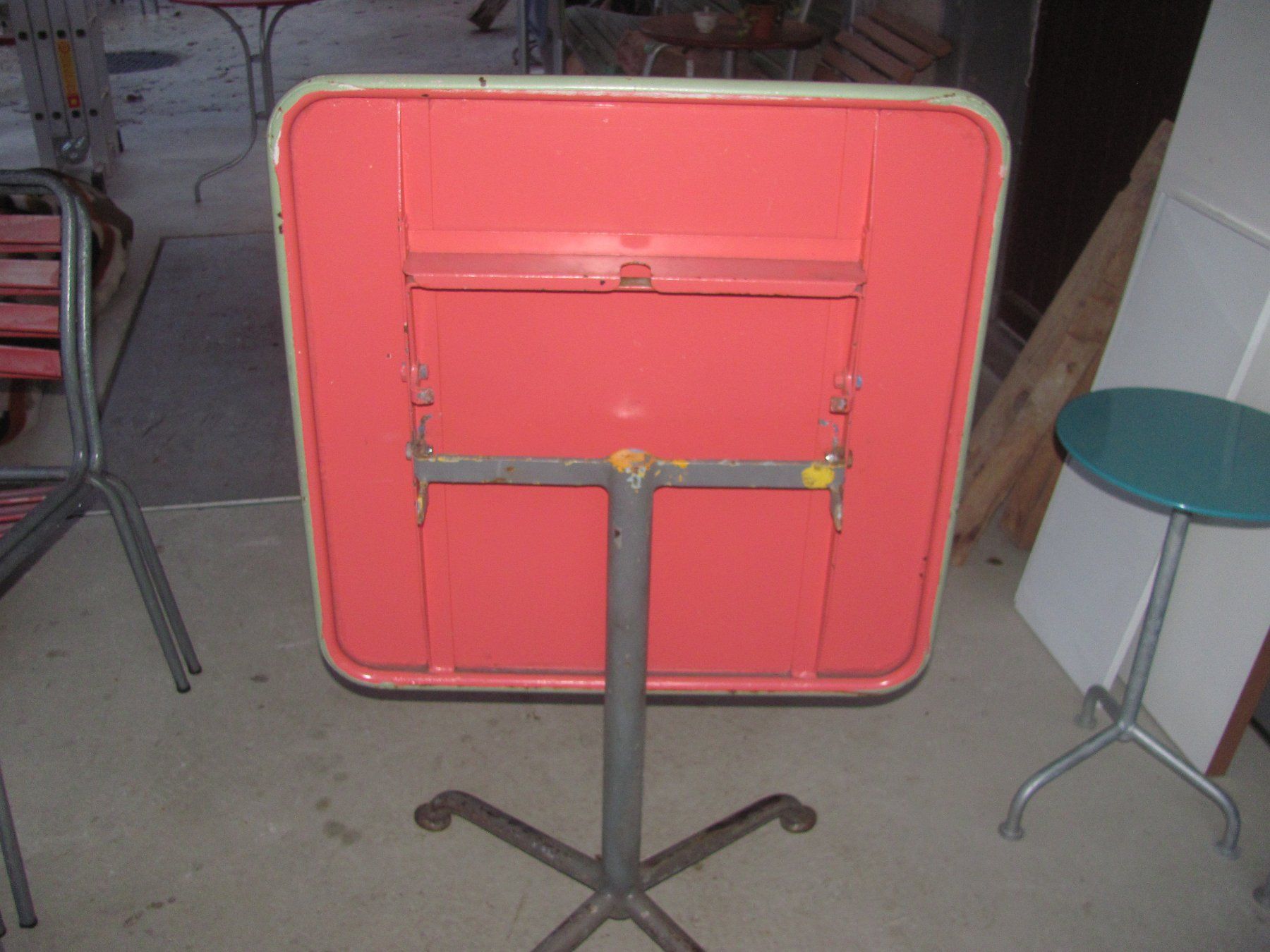 Bigla Tische: BIGLA Blechtisch 70x70cm Gartentisch OK Höhe 75 – Gebraucht aus Malters von Monark 2