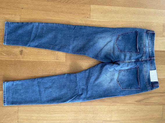 Jeans: Review Jeans – Gebraucht aus Ebikon von van_qg5n 3