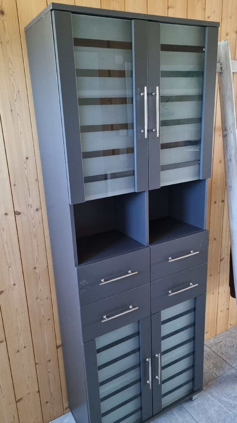 Armadi: Badezimmerschrank – Usato da Sarnen venduto da Misha3 1