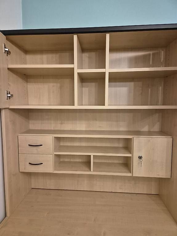 Schreibtische: Schreibtisch ausziehbar – Gebraucht aus Reinach BL von x-masronja 1