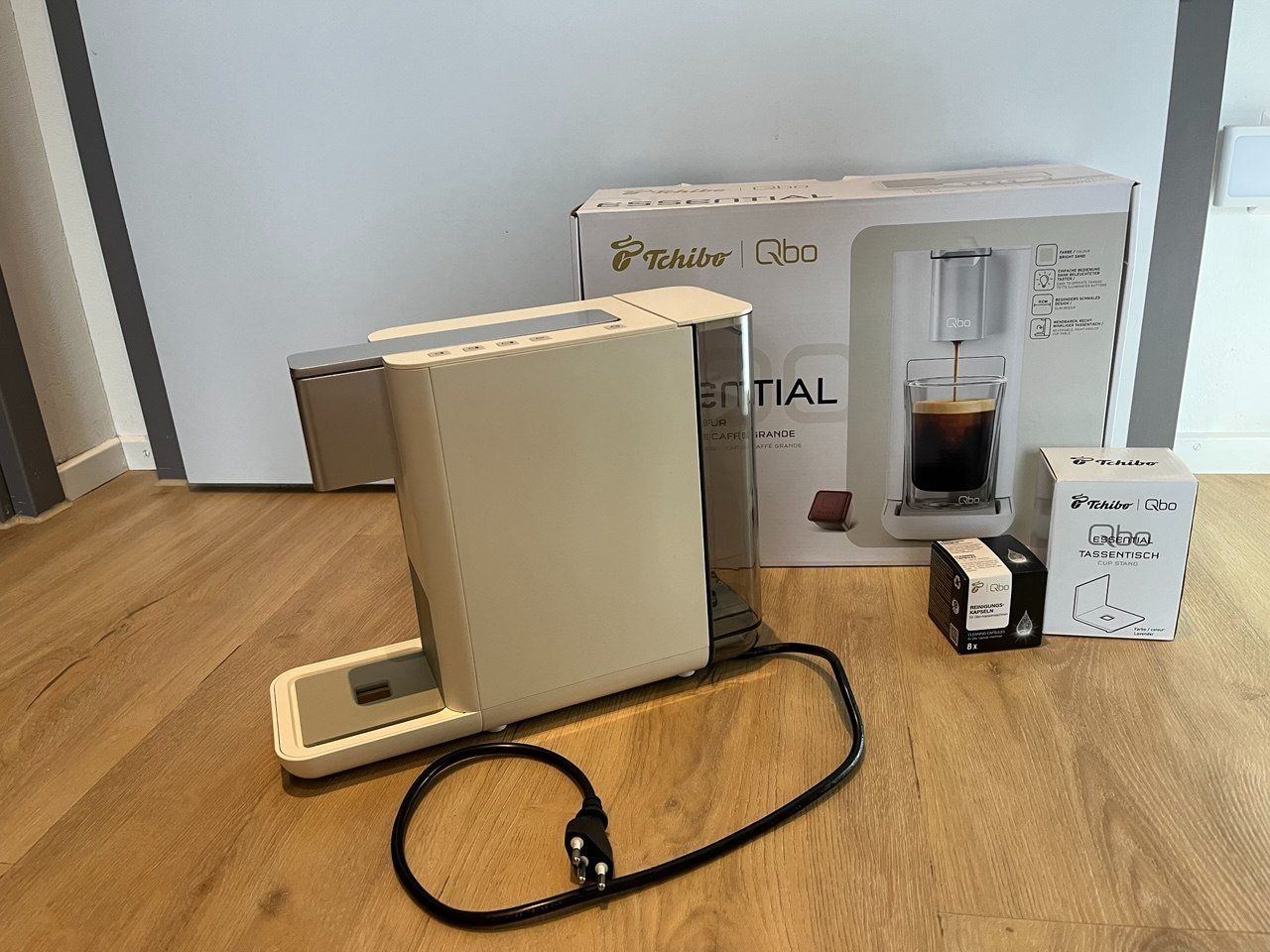 Tchibo Macchine per caffè & Macchine per espresso: Kaffeemaschine Tchibo "Qbo Essential-bright sand" – Usato da St. Gallen venduto da ger_8vsx