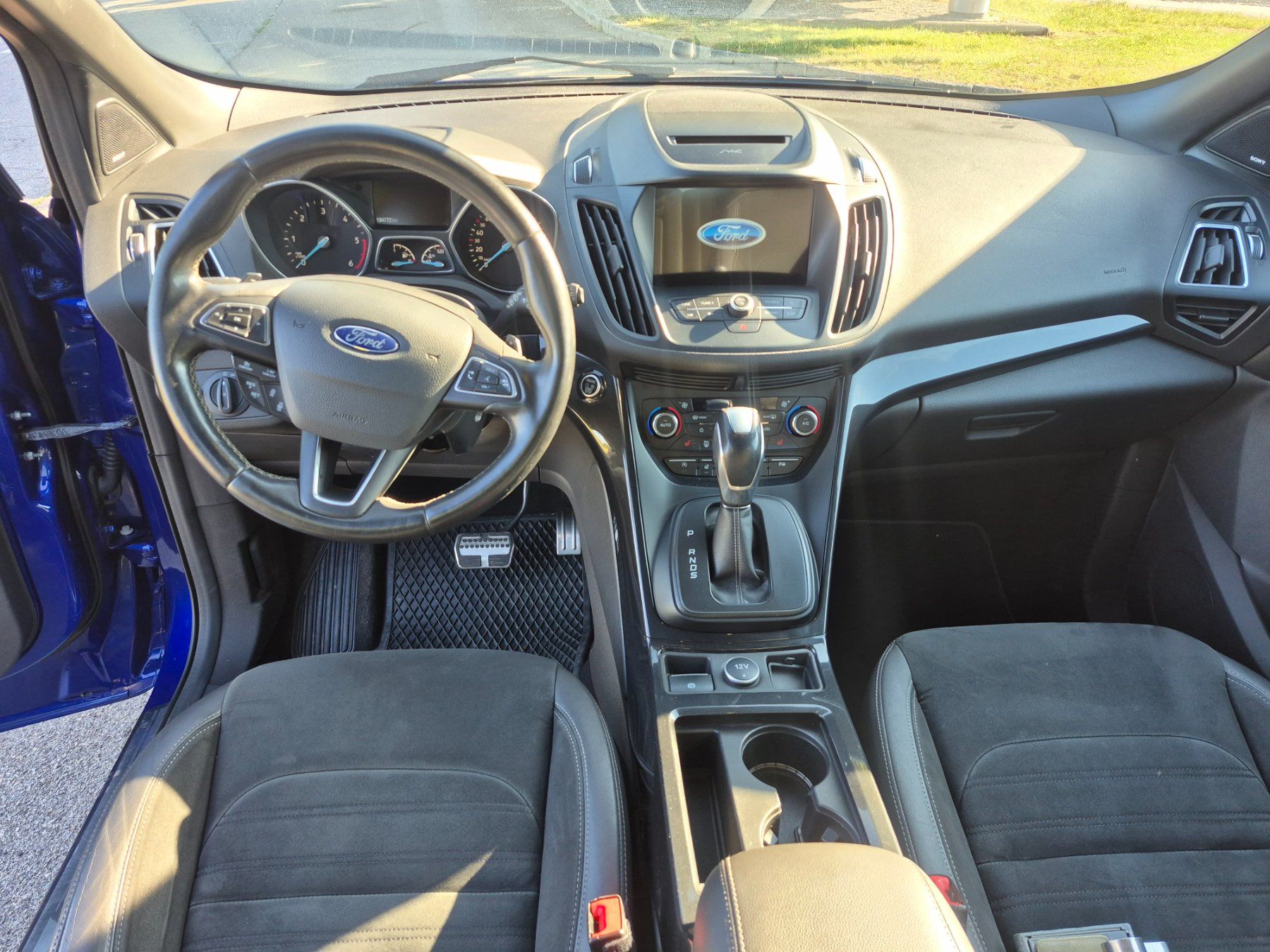 Ford Autos: Ford kuga ST Line 2.0 – Gebraucht aus St. Margrethen von Autozentrum1 7
