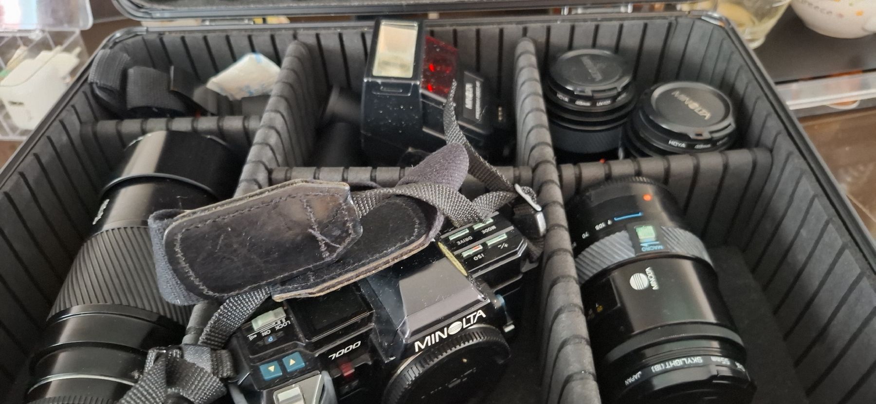 Minolta Fotocamera: Minolta  7000 con 4 obbiettivi e flash con valigetta – Usato da Minusio venduto da fra_hvg7 1
