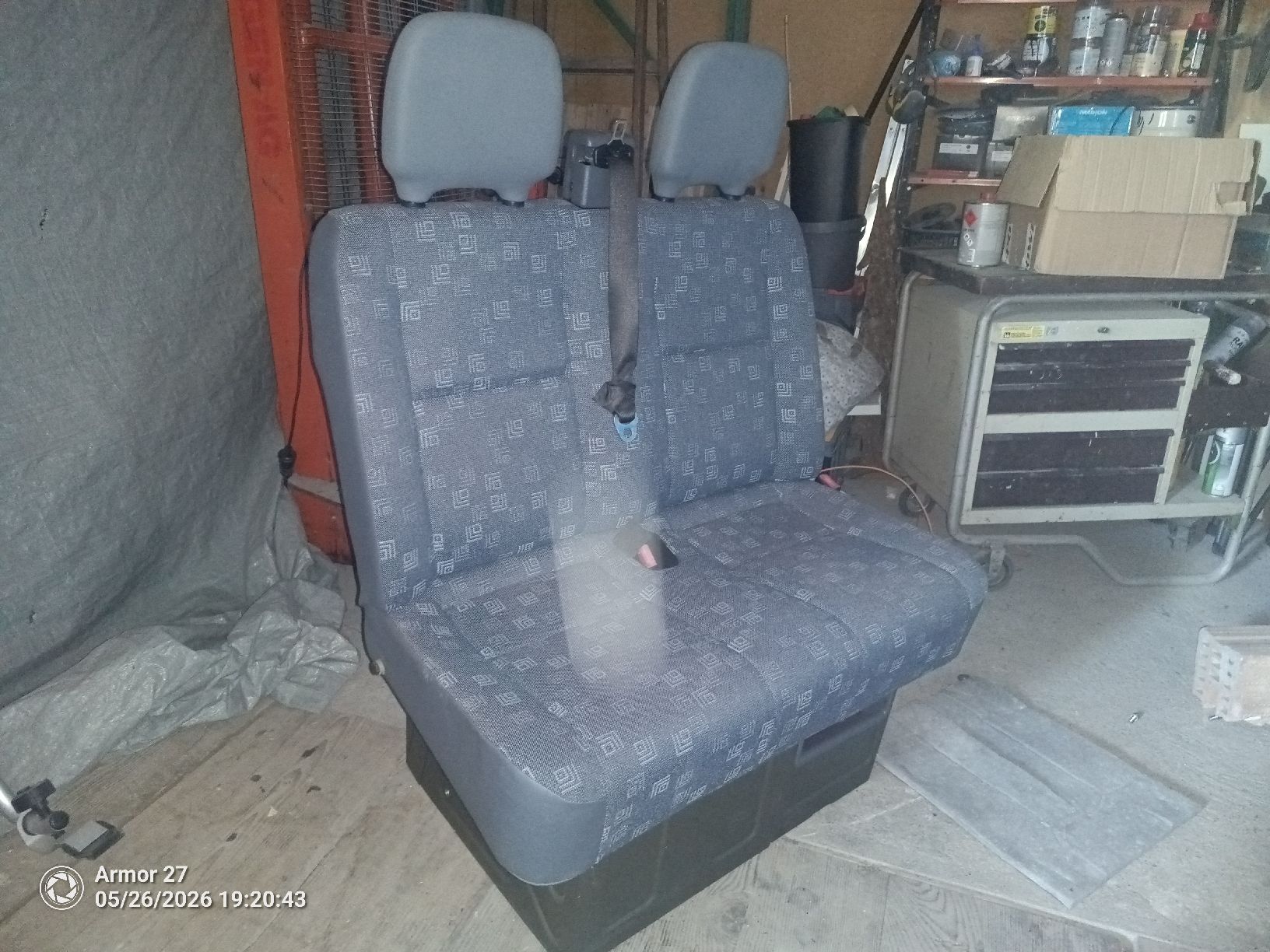 Mercedes-Benz Tutti pezzi di ricambio auto: Mercedes Sprinter Sitz Beifahrerseite – Nuovo (secondo la descrizione) da samstagern venduto da chluetteri01