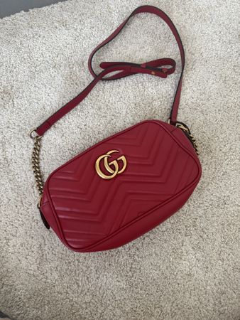 Borsa Gucci Marmont piccola red donna usata