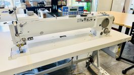 MACHINE À COUDRE INDUSTRIELLE DÜRKOPP ADLER ZIGZAG et DROITS
