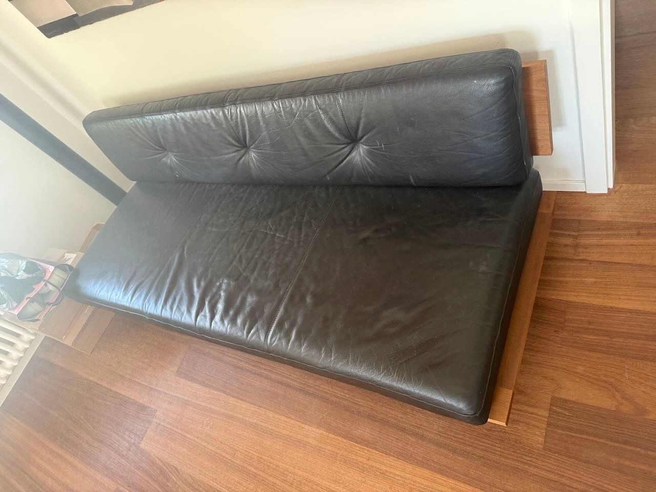 Divani: Moreless Sofa Japanese high quality walnut – Usato da zuerich venduto da Thorleif_Tvricvm 2