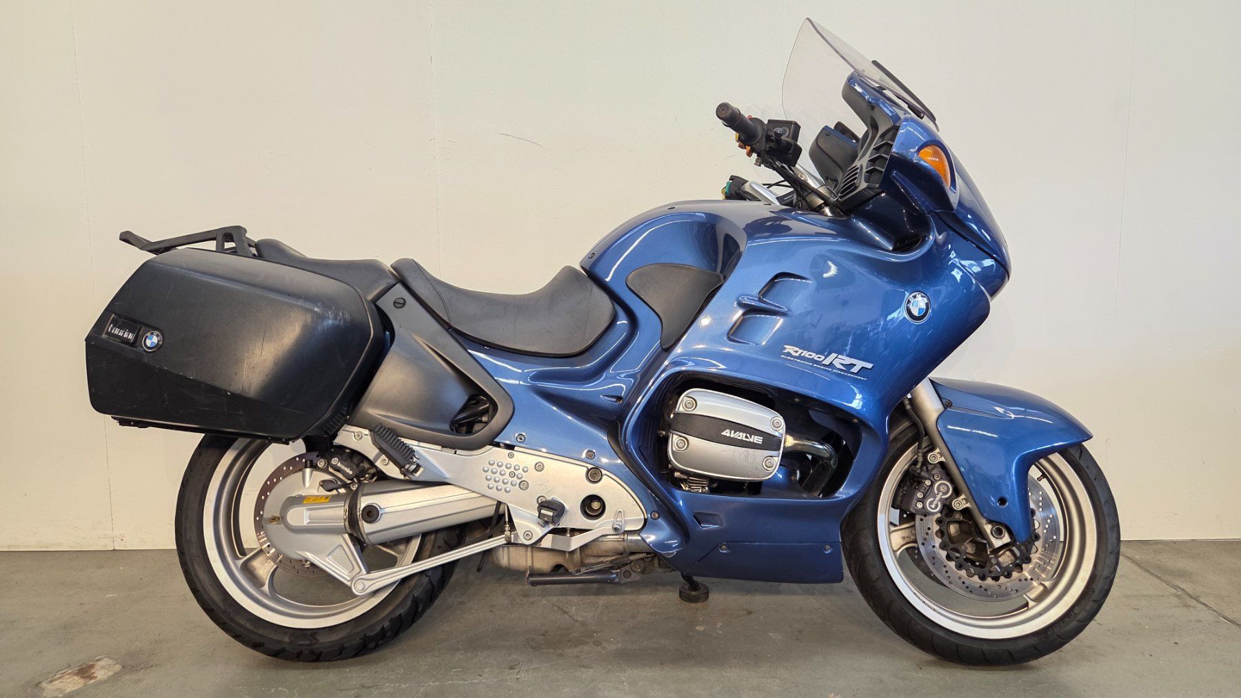 BMW Touring: BMW R 1100 RT – D'occasion à Tägerschen par Moto-Welt