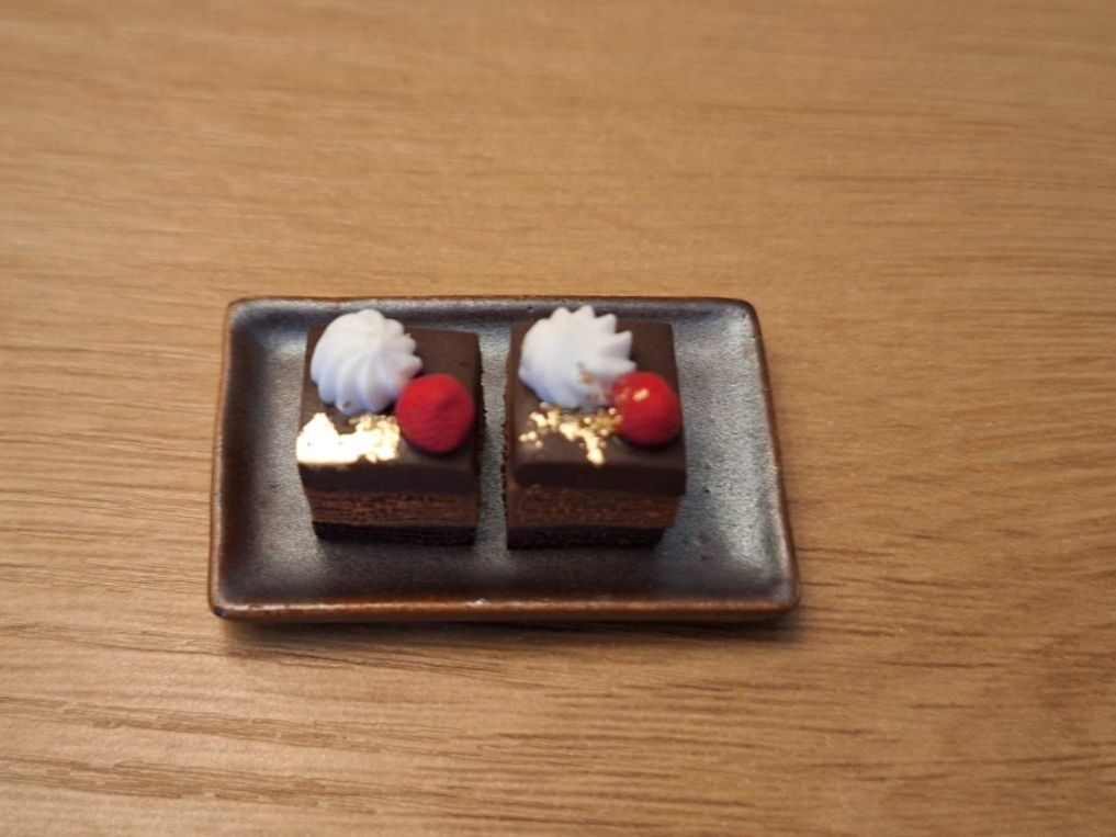 Case e mobili per bambole: Handmade Blattgold Törtchen – Nuovo (secondo la descrizione) da Zürich venduto da HandmadeTinyFood 3