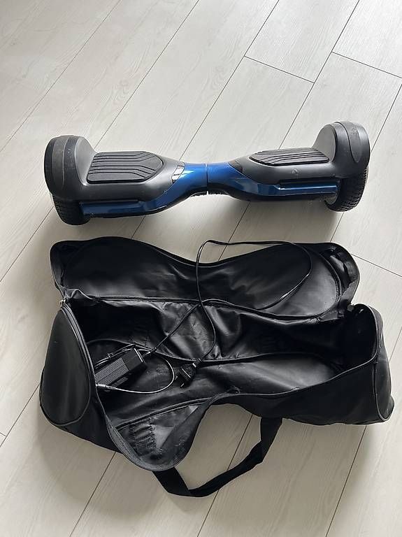 Hoverboards: Hoverboard blu con box e luci – D'occasion à Pura par daby28 1