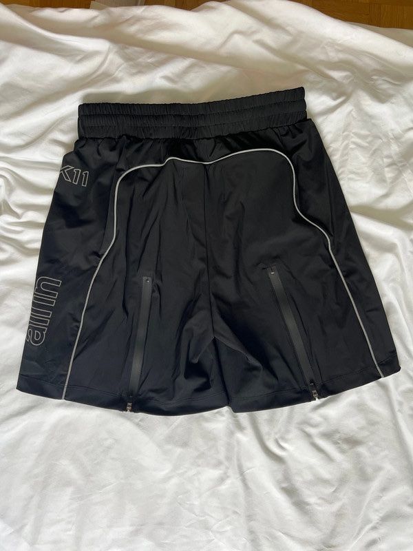 Jeans: all in Short – Usato da Renens VD venduto da ale_q6bz 6