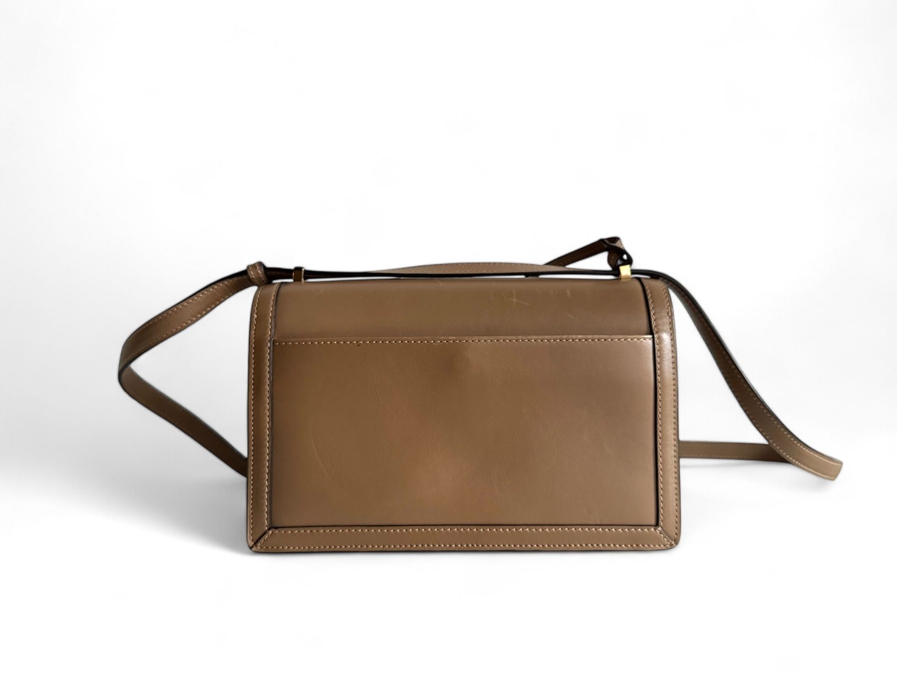 Loewe Taschen für Damen: LOEWE  Calfskin Medium Barcelona Shoulder Bag – Gebraucht aus Kriens von hannaandkiko 9