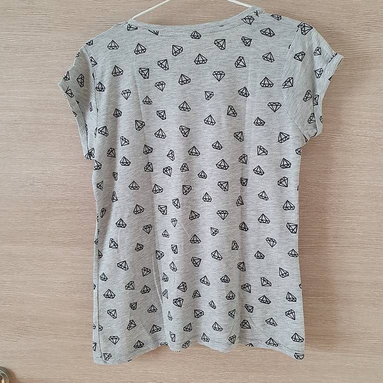 T-shirt: Leichte T-Shirt Gr. M – Usato da Erschwil venduto da andora00 1