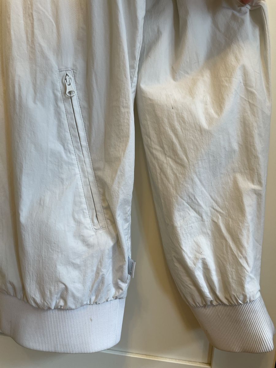 Adidas Giacche: Adidas Trainingsjacke weiss, Grösse M – Usato da Jona venduto da Livelotte8 4