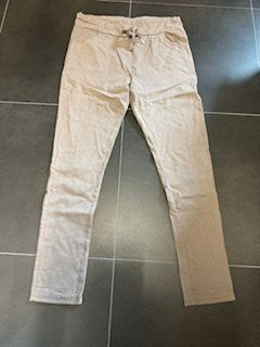 Pantalons: Freizeit- Trainerhose braun, ca. L – D'occasion à Gommiswald par Anika6