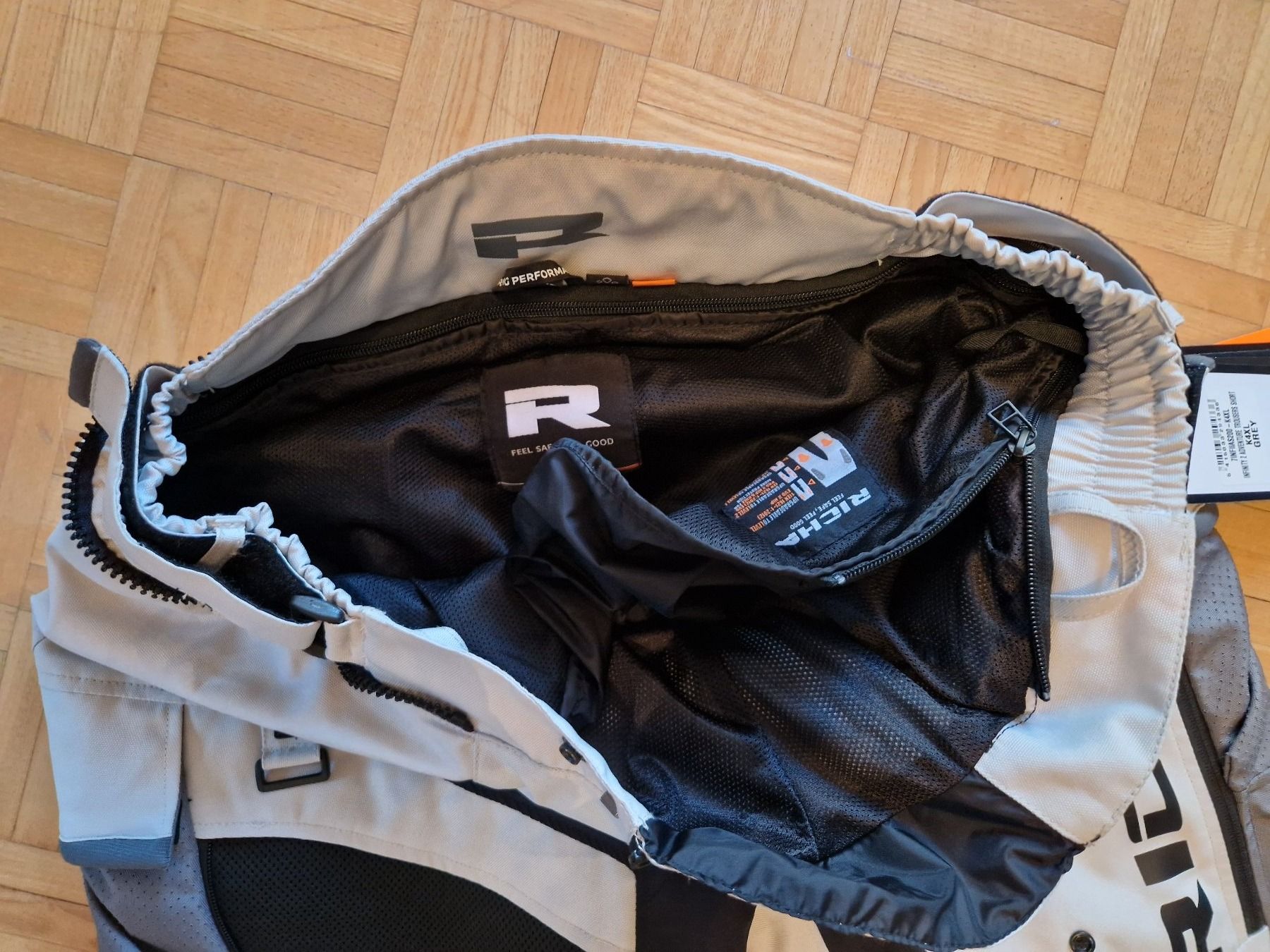 Pantaloni: NEU Richa infinity 2 adventure Hose K4XL – Nuovo e nell'imballaggio originale da Winterthur venduto da CherrySchott 3