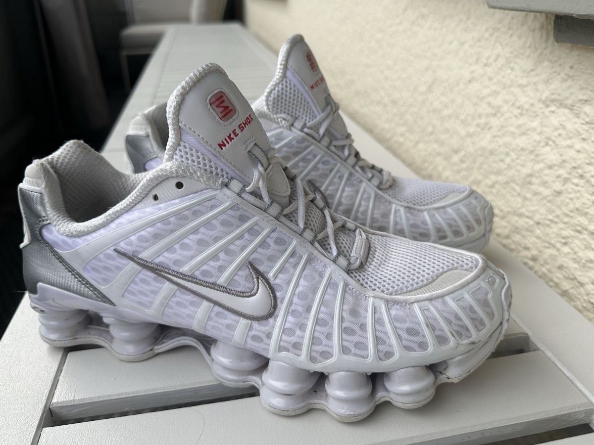 Nike Herrenschuhe: Nike Shox, Grösse 45, Weiss  – Gebraucht aus Hilterfingen von MeinEintrag2123 1