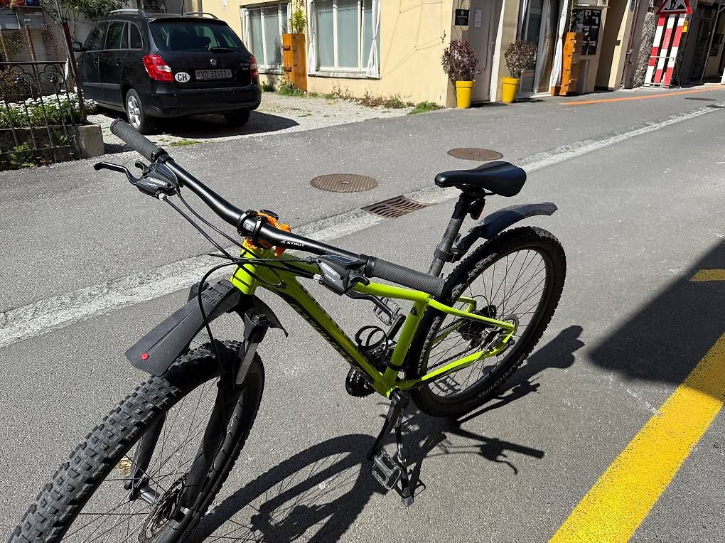 Biciclette: VTT Specialized taille S – Usato da Villeneuve VD venduto da vin_ch